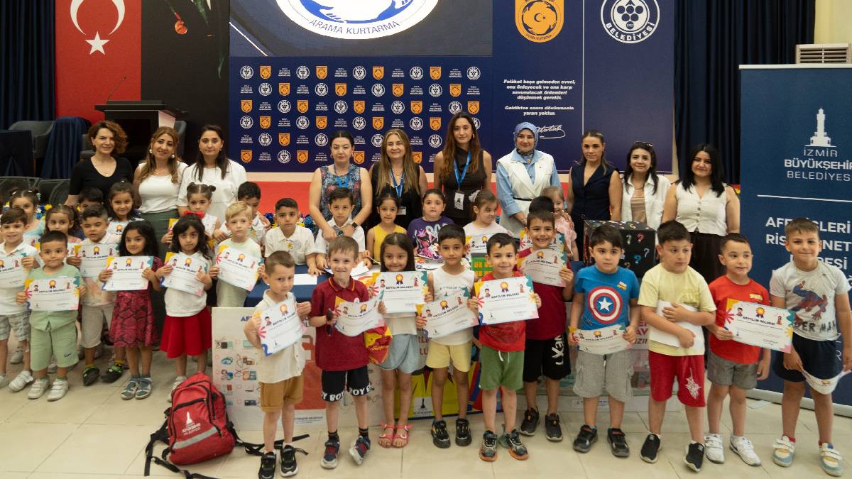 İzmir’de afet farkındalığı küçük yaşta kazandırılıyor: 5 ayda bin 500 çocuğa eğitim verildi