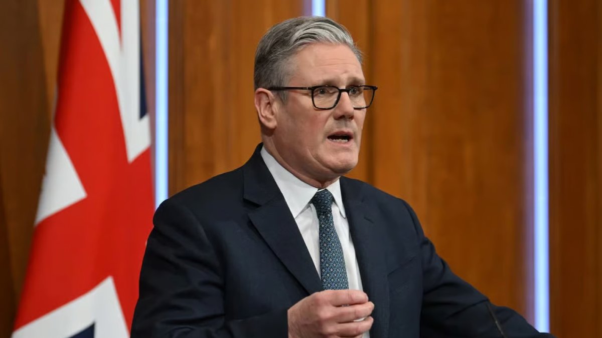 Starmer duyurdu: İngiltere’de 16 yaş altına sosyal medya yasağı geliyor