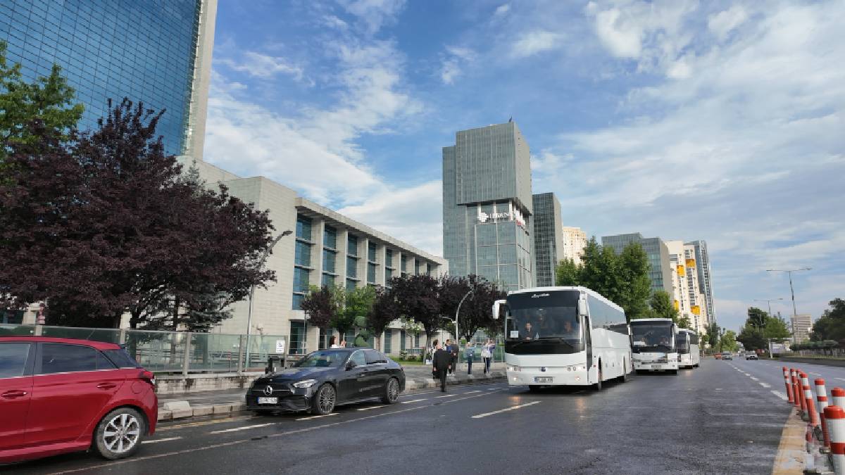 Ankara Büyükşehir Belediyesi ile tatil başladı: İlk kafile Akçay’a uğurlandı