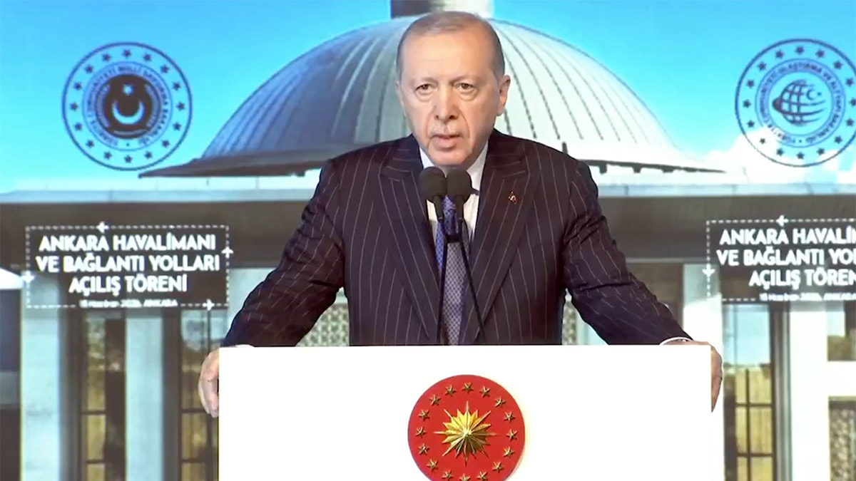 Erdoğan'dan muhalefete gönderme: Hayal edemeyeceğiniz eserleri hizmete sunduk