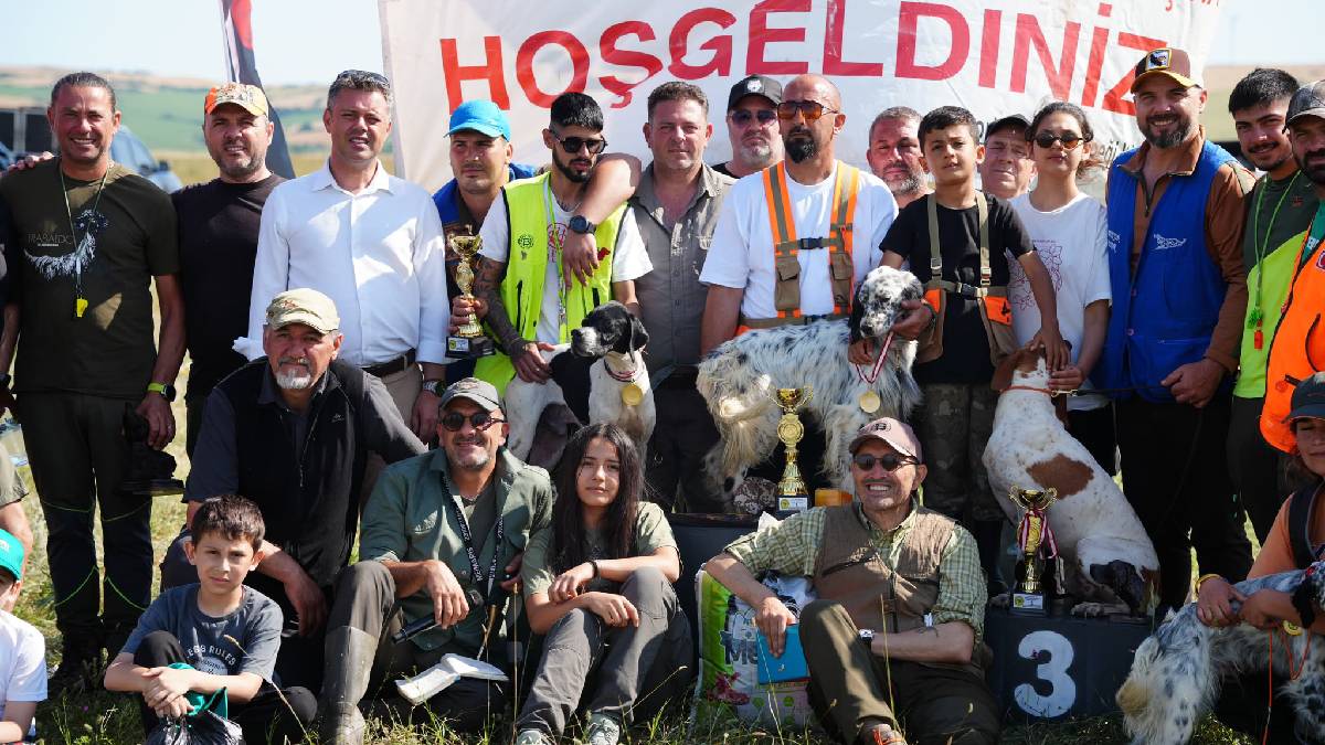 Çorlu’da 14. Geleneksel Fermalı Av Köpekleri Yarışması heyecanı yaşandı