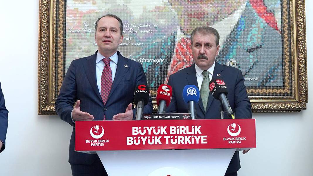 Fatih Erbakan’dan Mustafa Destici’ye ziyaret: Seçim tarihi ve anayasa değişikliği masada