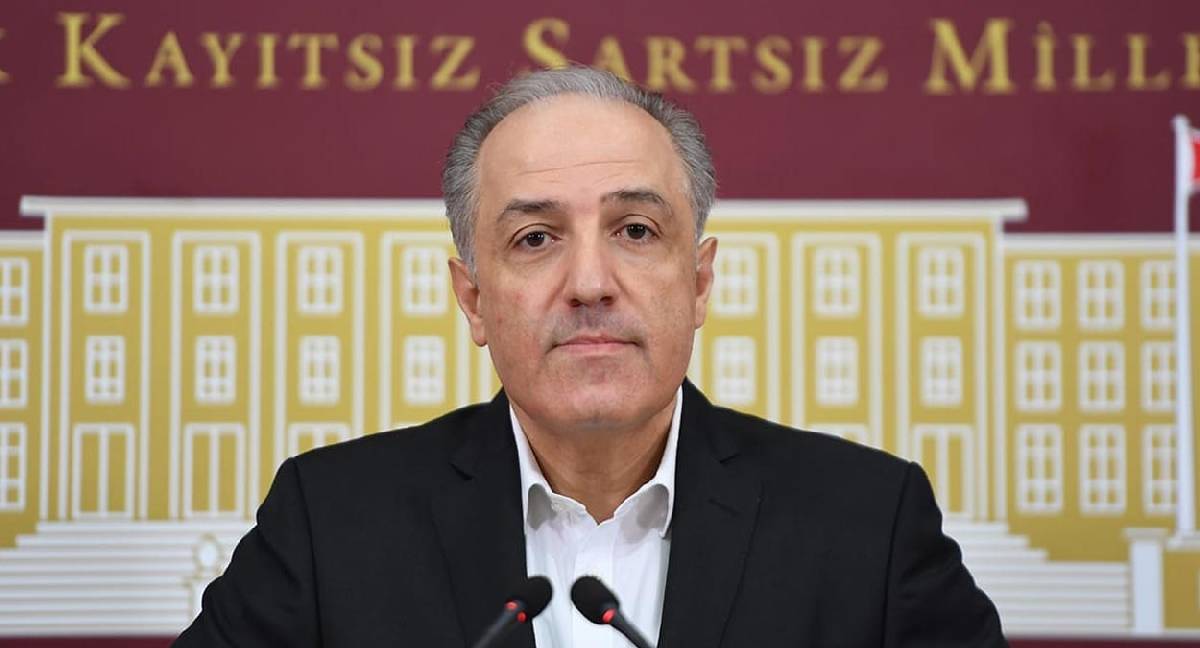 Yeneroğlu’ndan İBB duruşmasındaki savcı iddiasına tepki: Hukuku geçtik, bu nasıl bir terbiye?