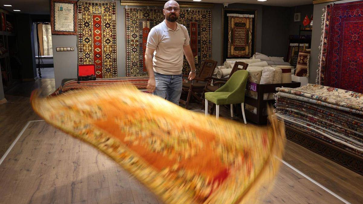 Servet değeri taşıyor yere bile serilmiyor! Bu halılar kasalarda saklanıyor
