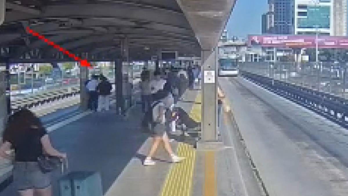 Beylükdüzü'nde 'yan baktın' felaketi: Metrobüste işlenen cinayetin yeni görüntüleri çıktı