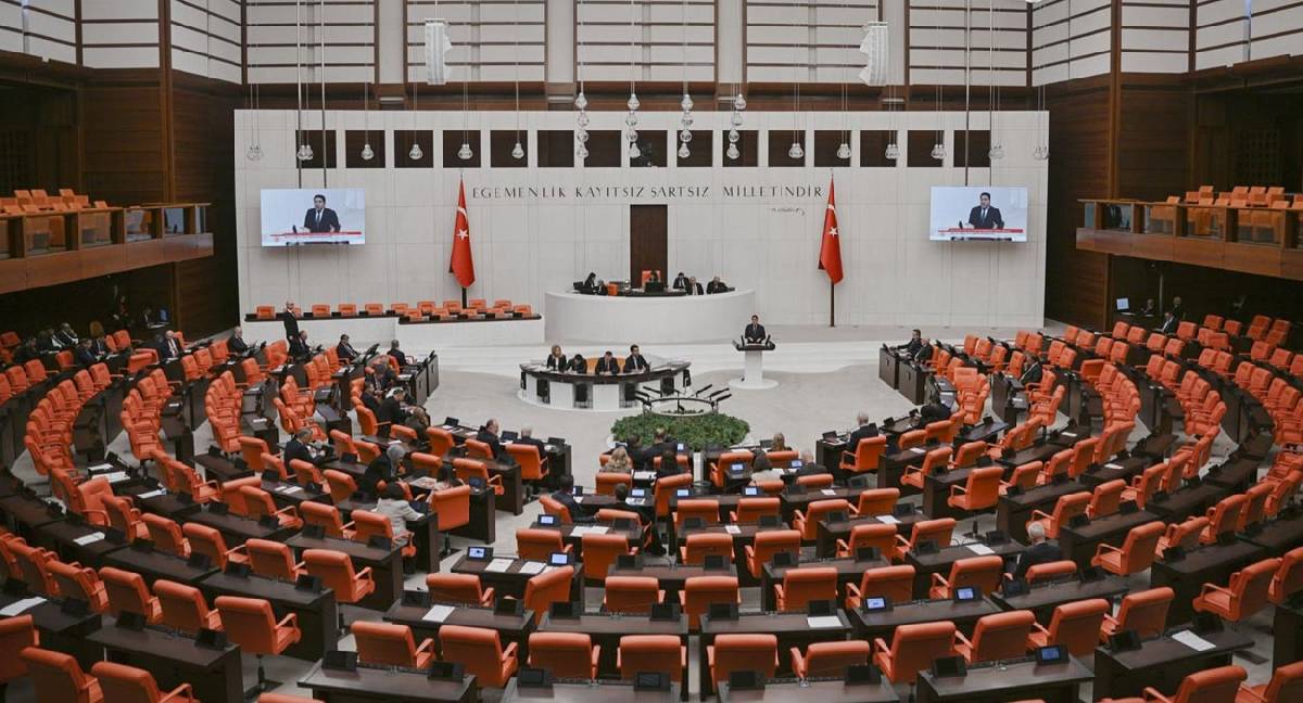 TBMM’de sahte imza krizi: 79 pusula verildi, salonda 4 AK Partili çıktı