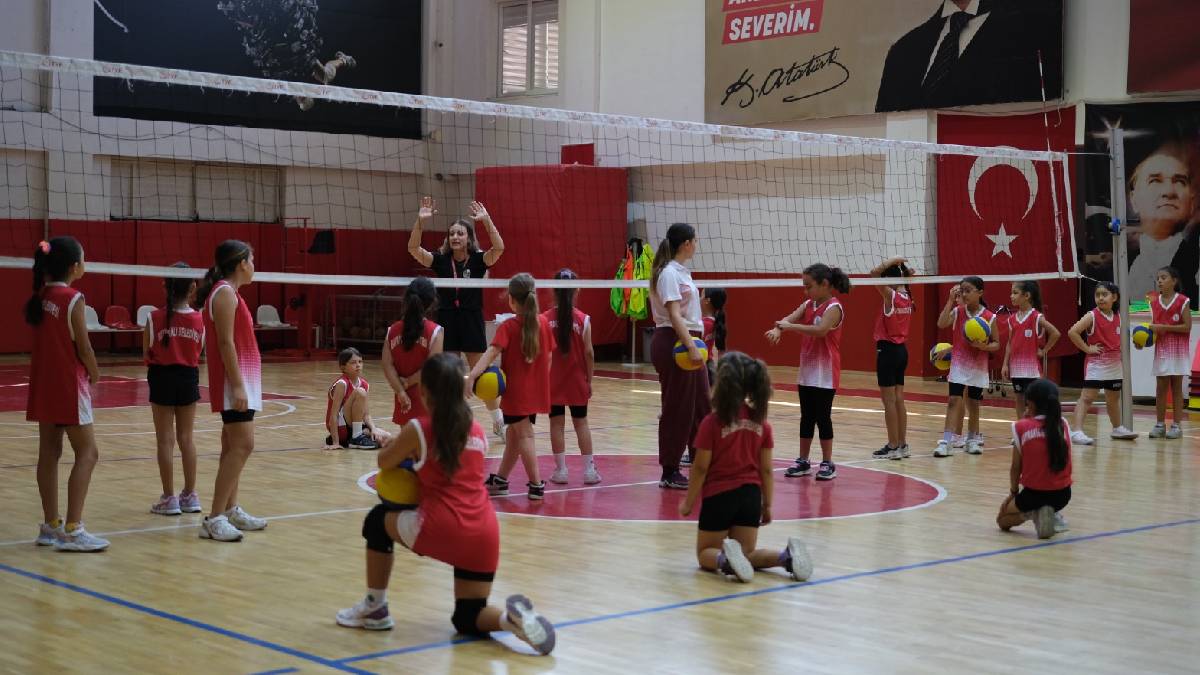 Bayraklı’da yaz spor okulları için kayıtlar başladı