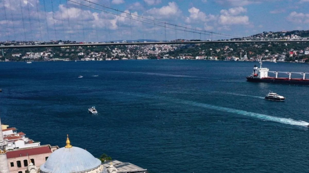 Türk Boğazları'ndan geçiş ücreti artıyor