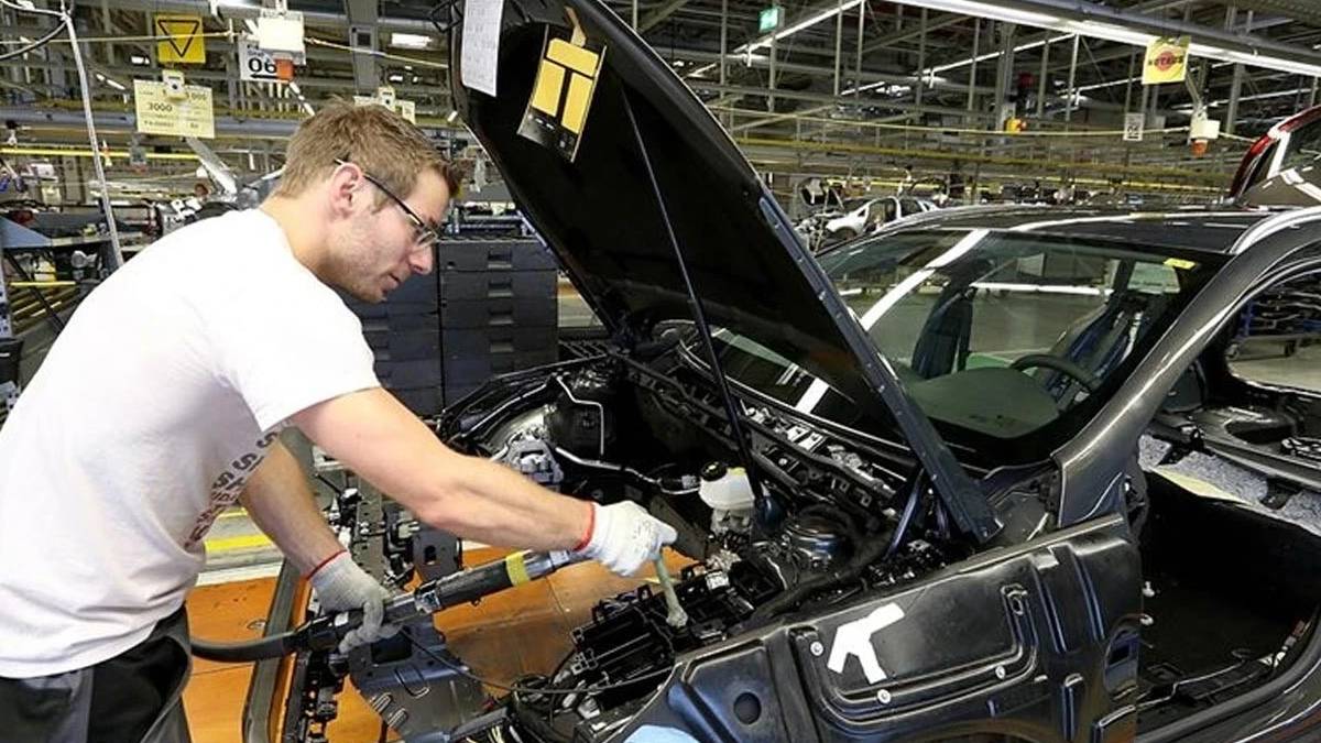 Yatırım kaçışı hızlanıyor: Alman otomotivinde kriz