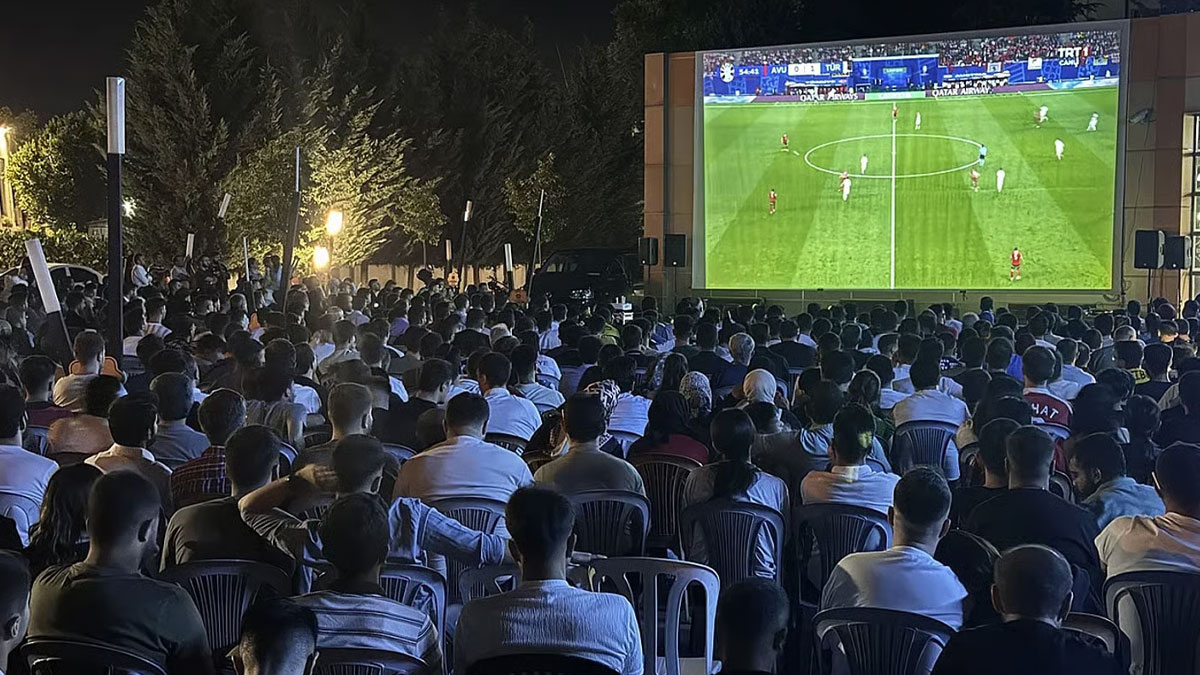 İçişleri'nden milli maç kararı: Dev ekranlar kurulmayacak