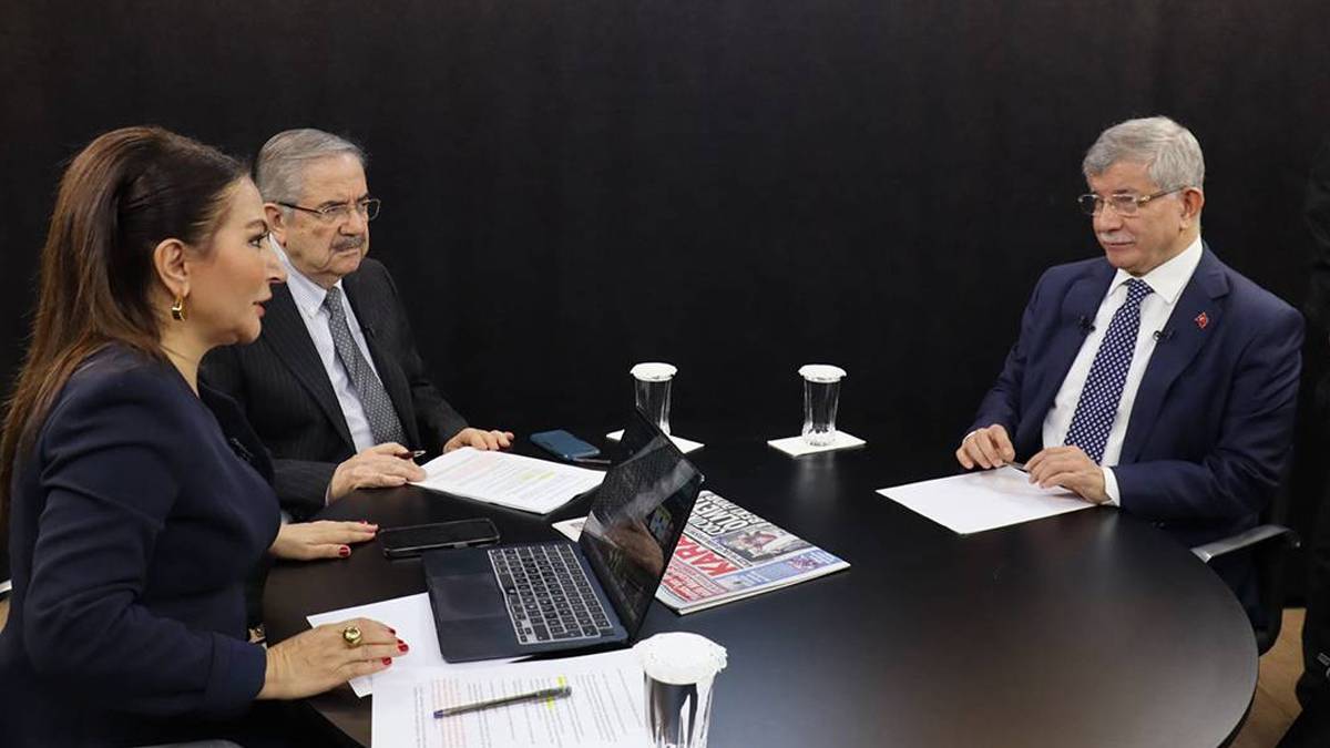 Son dakika! Ahmet Davutoğlu Karar TV'de: Taha Akyol ve Elif Çakır'ın sorularını cevaplıyor