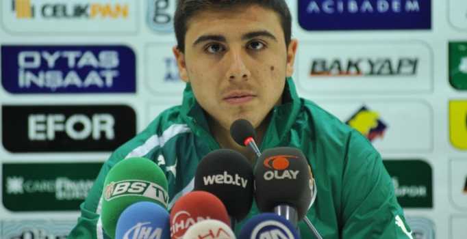 Ozan Tufan Valencia yolunda