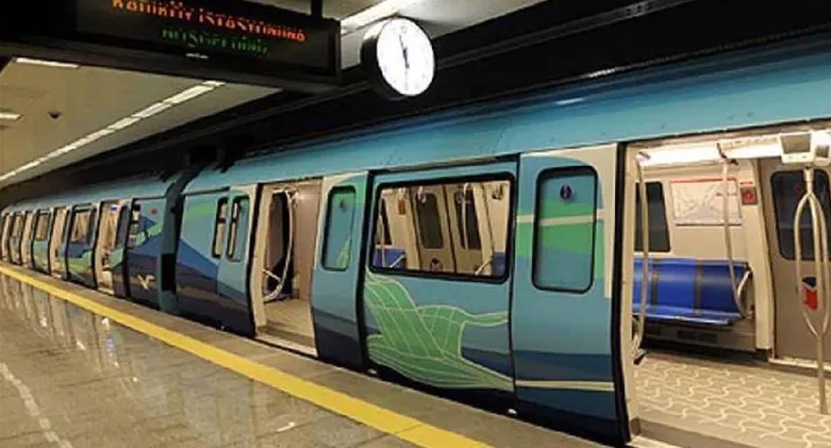 M4 metrosu raydan çıktı: Olay yerine sağlık ekipleri sevk edildi