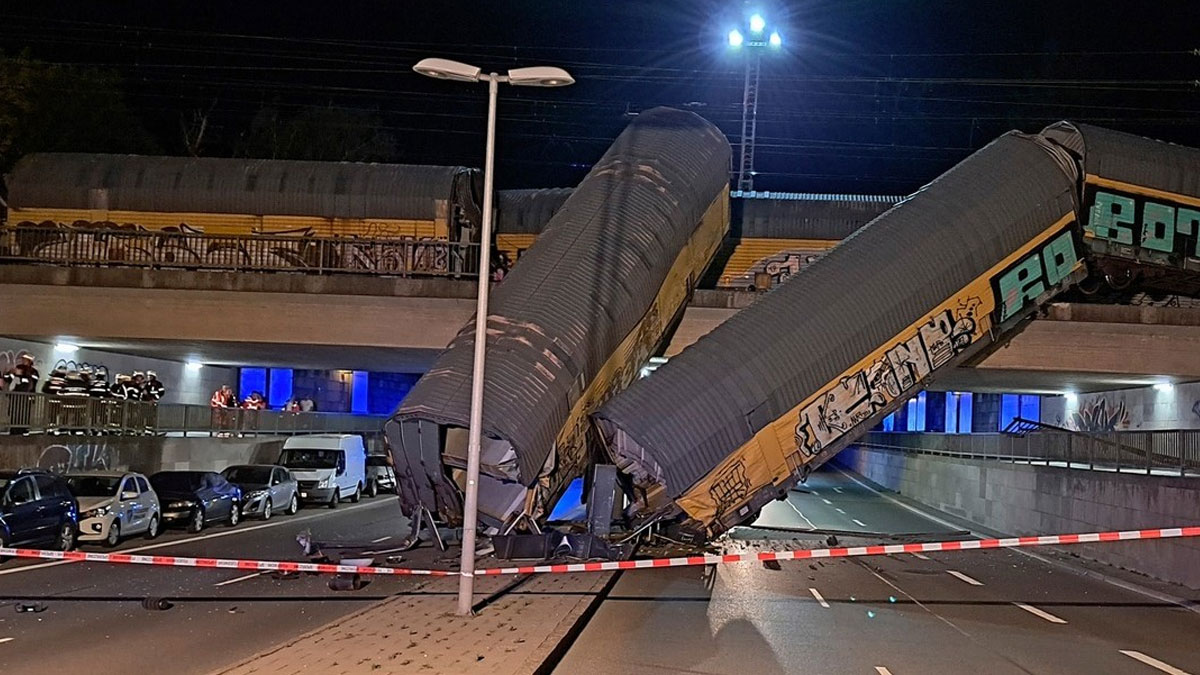 Münih’te yük trenleri çarpıştı: 1 ölü