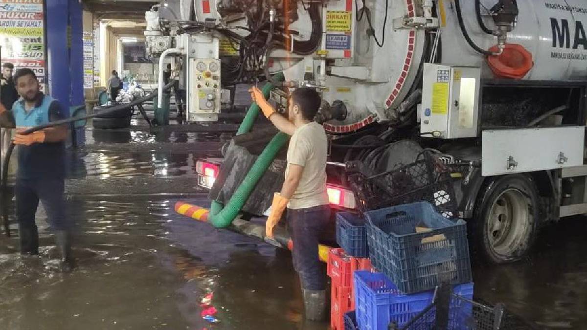 Manisa Büyükşehir Belediyesi’nden Salihli’deki sel mağdurlarına destek