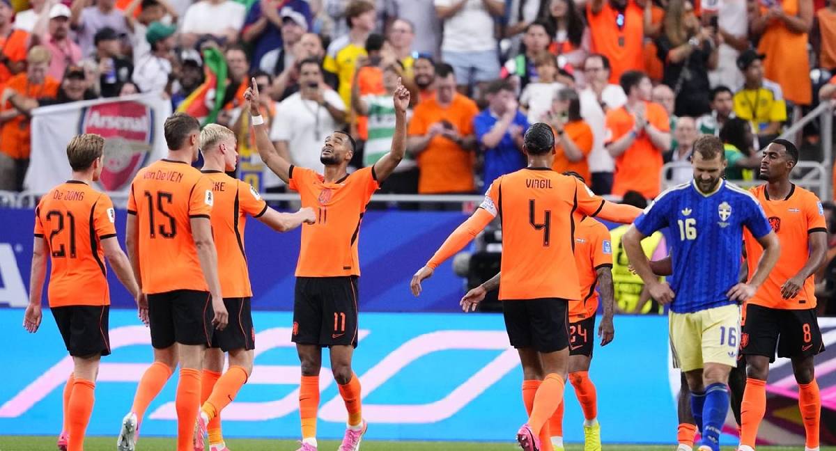 Hollanda’dan İsveç’e 5 gollü darbe
