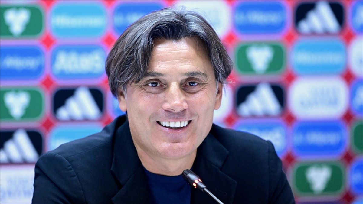 A Milli Takım'da Montella dönemi bitiyor mu? İlhan Mansız'dan yeri yerinden oynatacak Arda Turan iddiası