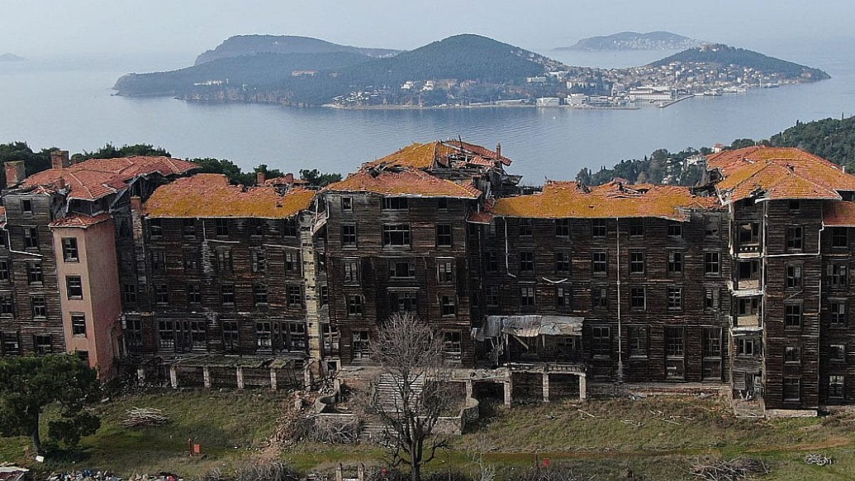 Büyükada Rum Yetimhanesi için restorasyon anlaşması imzalandı: Otel yapılacak iddiası gündemde