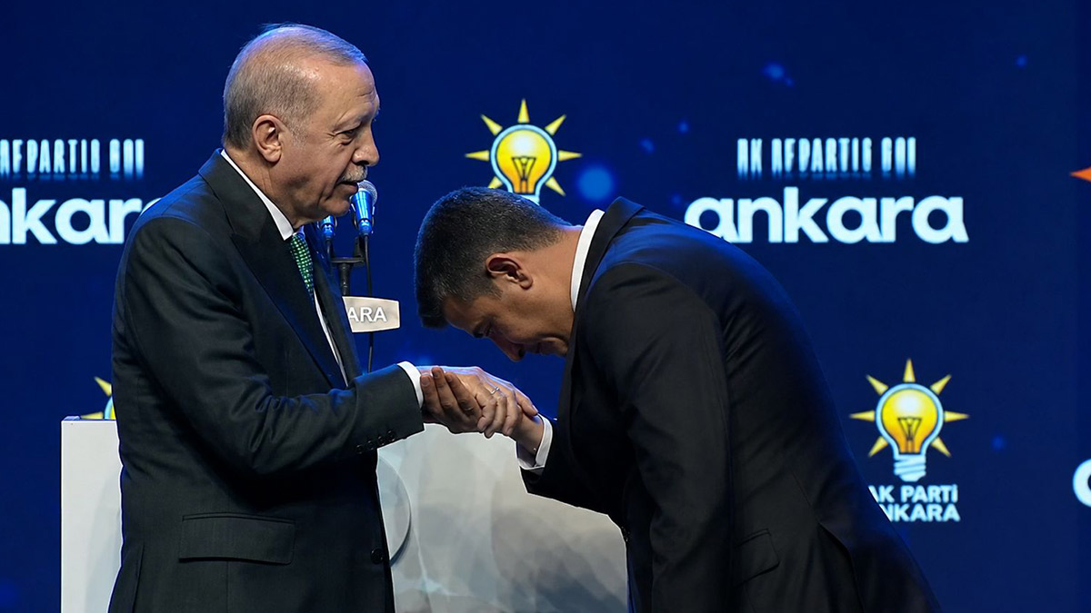 Son dakika! Erdoğan'ın elini öptü: Haymana Belediye Başkanı Levent Koç, AK Parti'ye katıldı