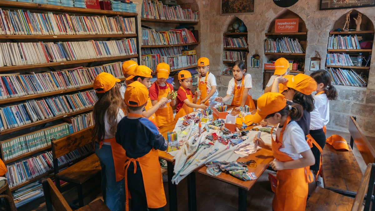7. Mardin Bienali Çocuk Atölyeleri Tamamlandı: Minik Sanatçıların Eserleri Görücüye Çıktı