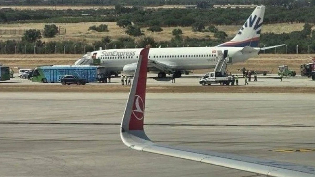 Gaziantep'te korkutan anlar! Uçağın lastiği patladı