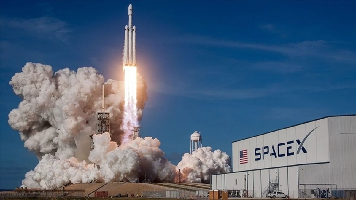 SpaceX'in piyasa değeri 600 milyar dolar eridi