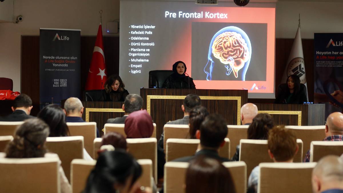 Yenimahalle’den “Erken Ergenlik ve Bağımlılık” semineri