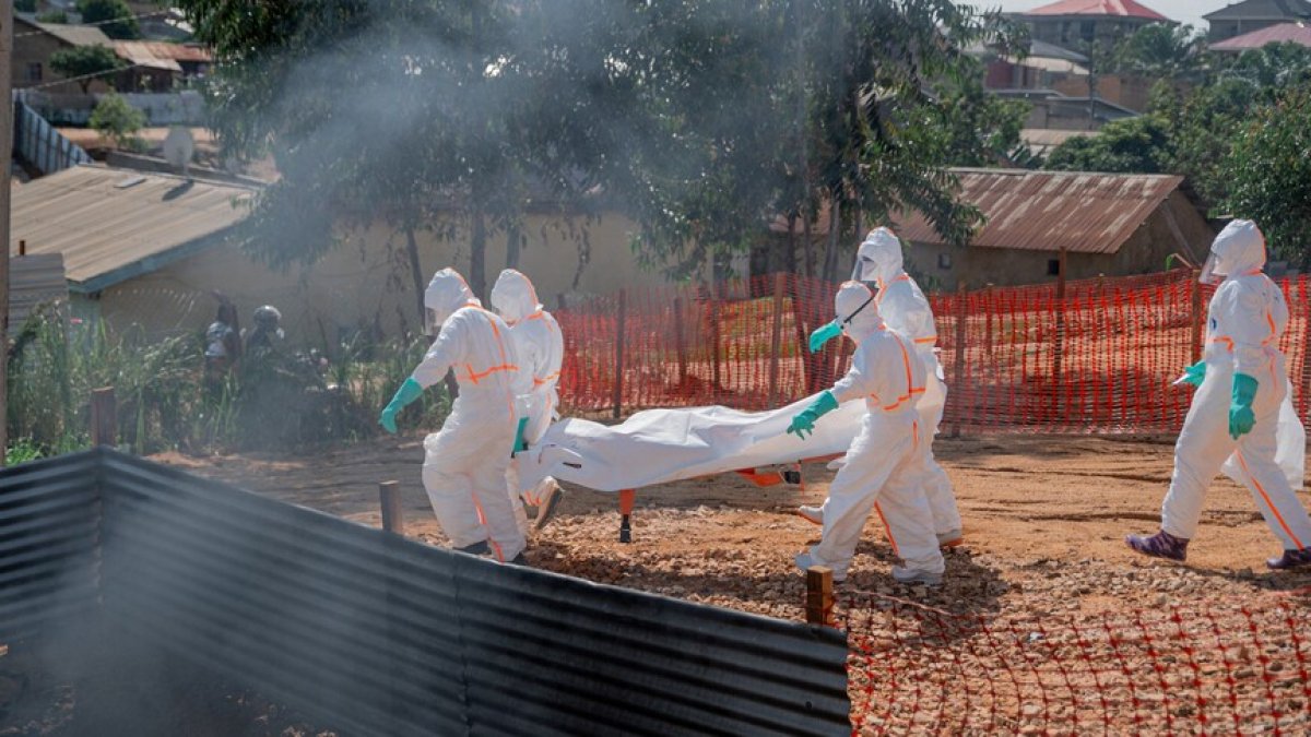 DSÖ: KDC'deki Ebola salgınında vaka sayısı 1048, can kaybı 267'ye yükseldi