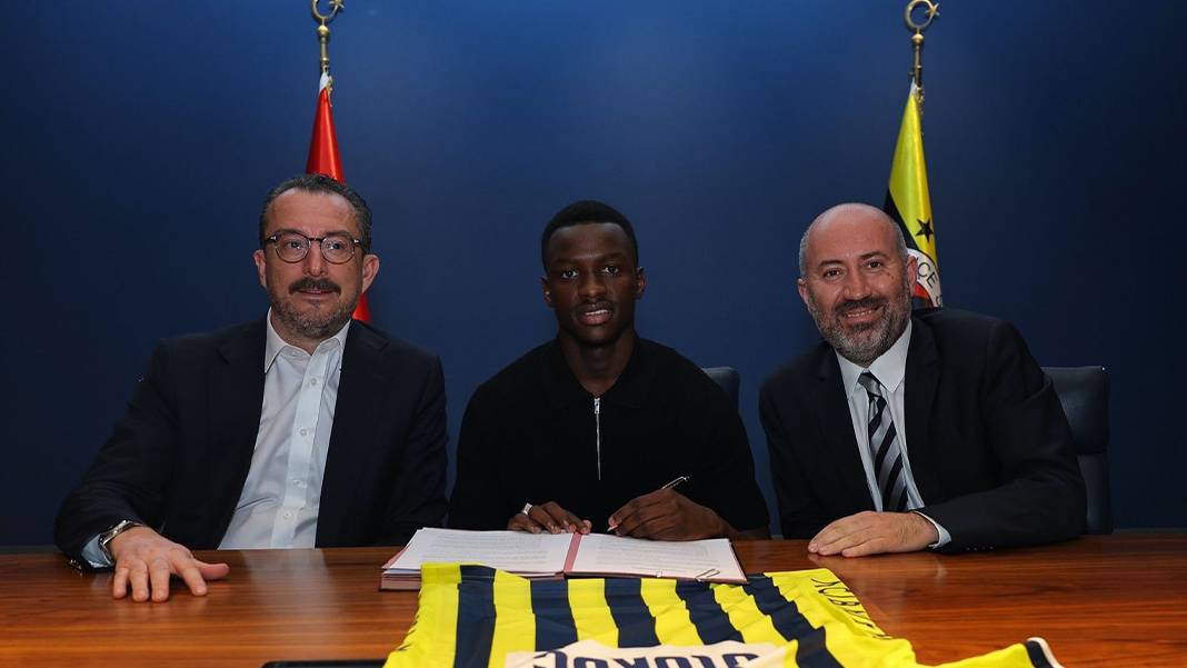 Fenerbahçe’den üçlü imza şovu: Amara Diouf, Adem Yeşilyurt ve Çağrı Balta hamlesi
