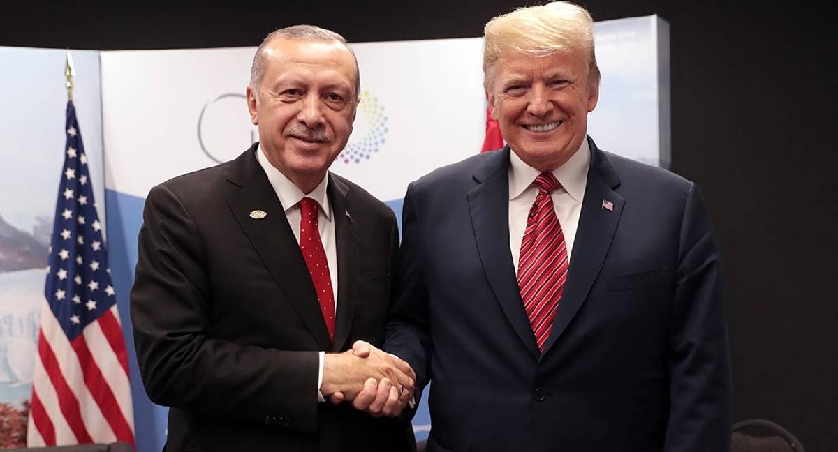 Trump’tan Erdoğan’a övgü: Türkiye’ye onu çok mutlu edecek bir şeyle gideceğim