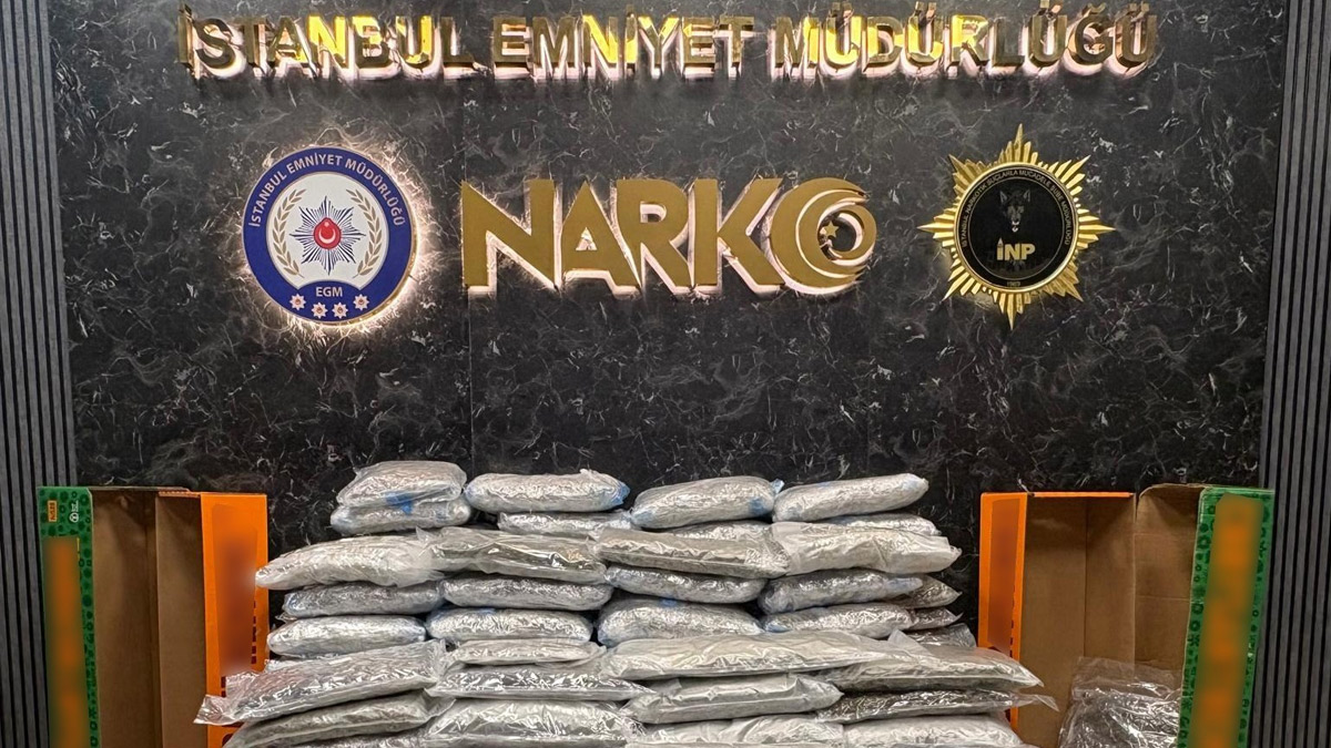 İstanbul’da uyuşturucu operasyonu: 5 gözaltı, 198 kilo skunk ele geçirildi