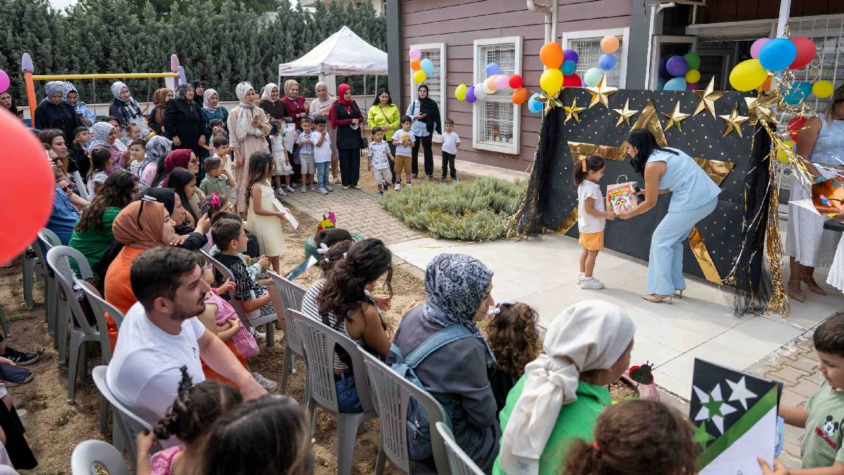 Bornova’da miniklerin belge coşkusu