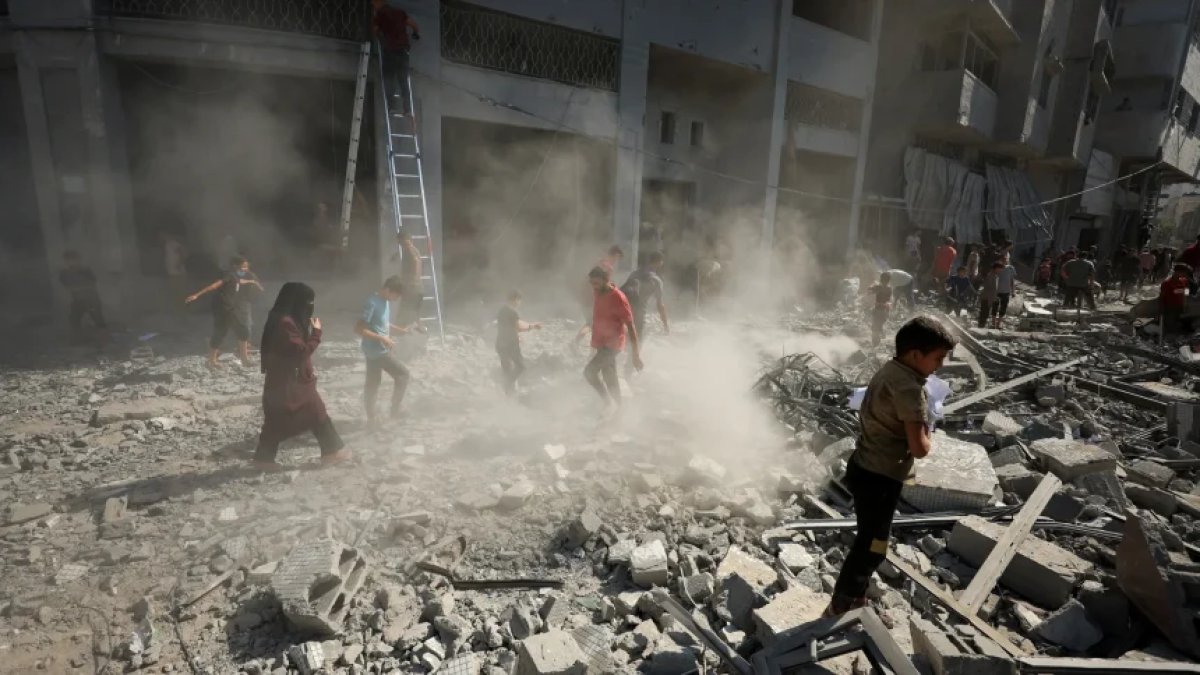 Gazze’de can kaybı 73 bin 43’e yükseldi