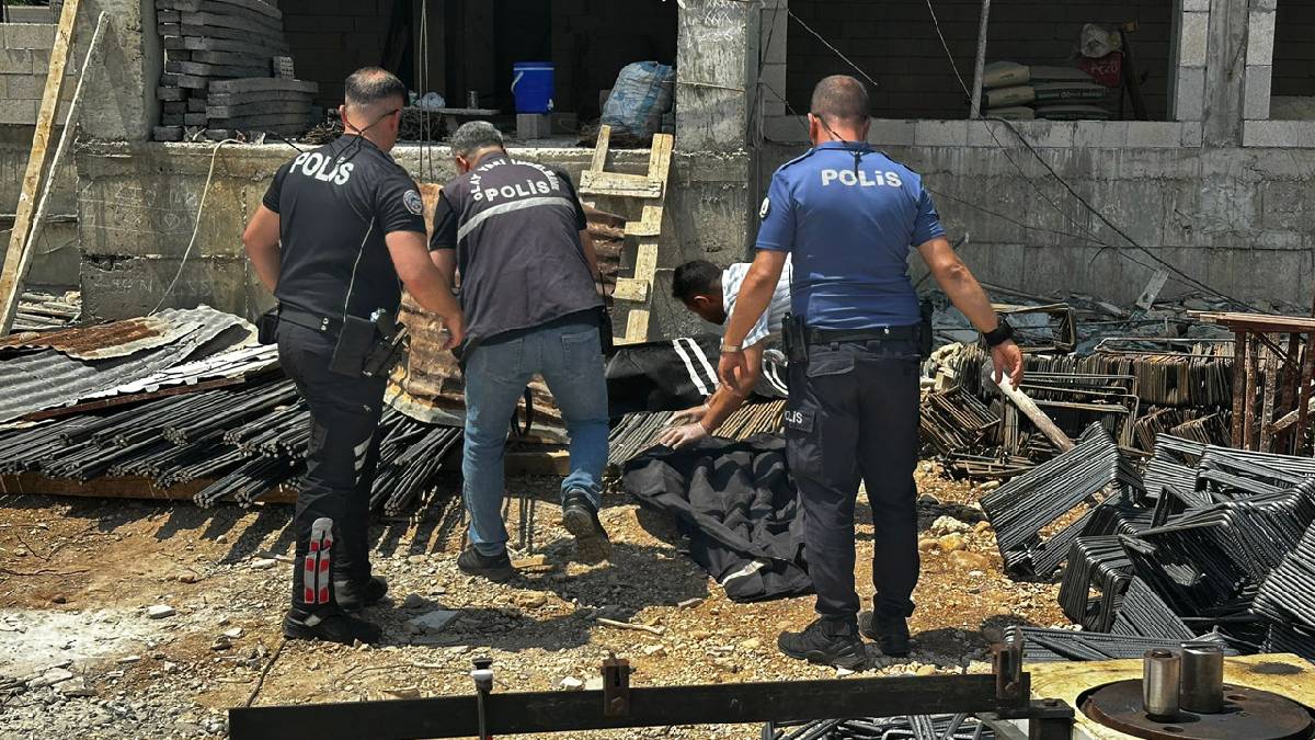 Mersin'de feci olay! 10'uncu kattan düşen işçi hayatını kaybetti