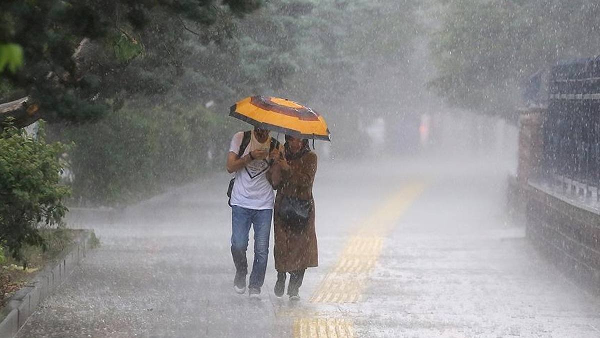 Meteoroloji 26 Haziran için il il sıraladı: Çok sayıda il için sağanak ve kuvvetli rüzgar uyarısı