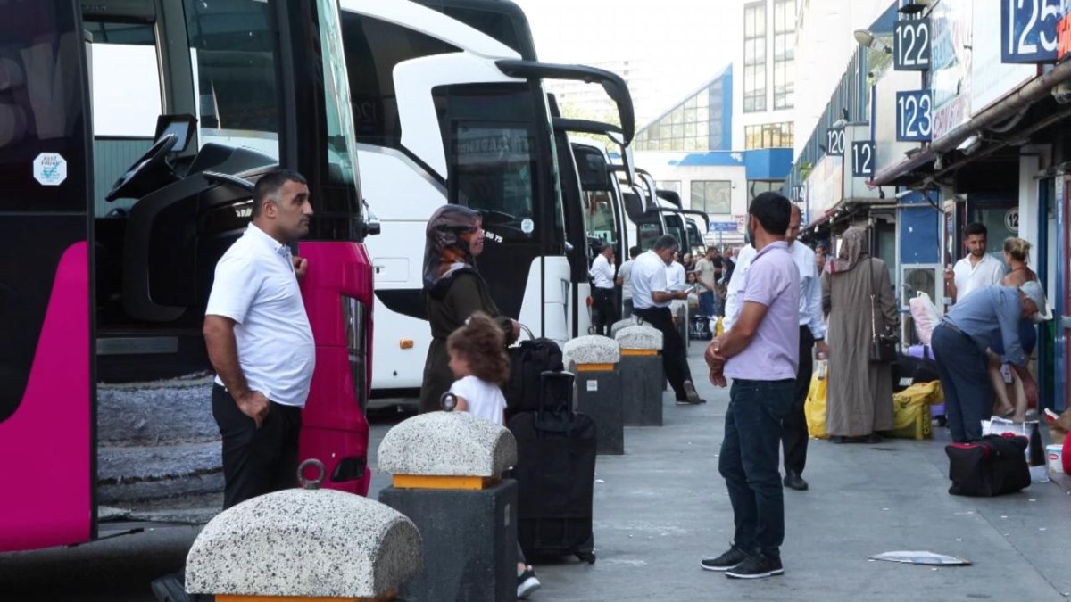 Şehirler arası otobüslerde yaz yoğunluğu başladı