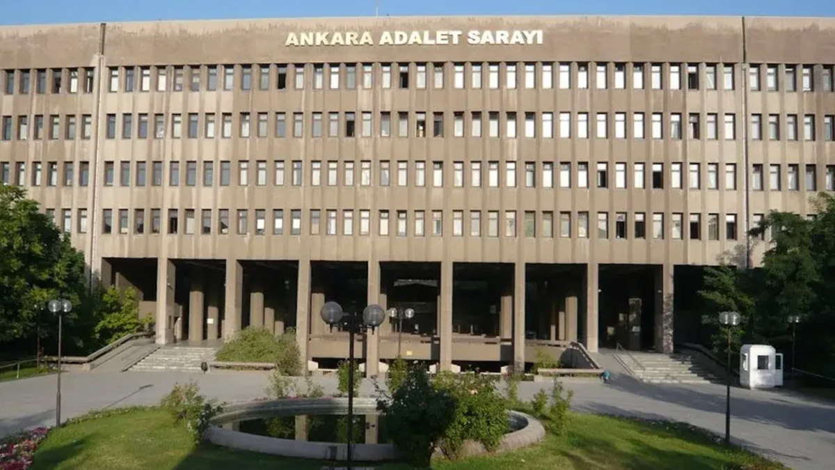 Adliyede '100 bin liraya infaz ertelerim' vaadiyle savcıya yakalandı