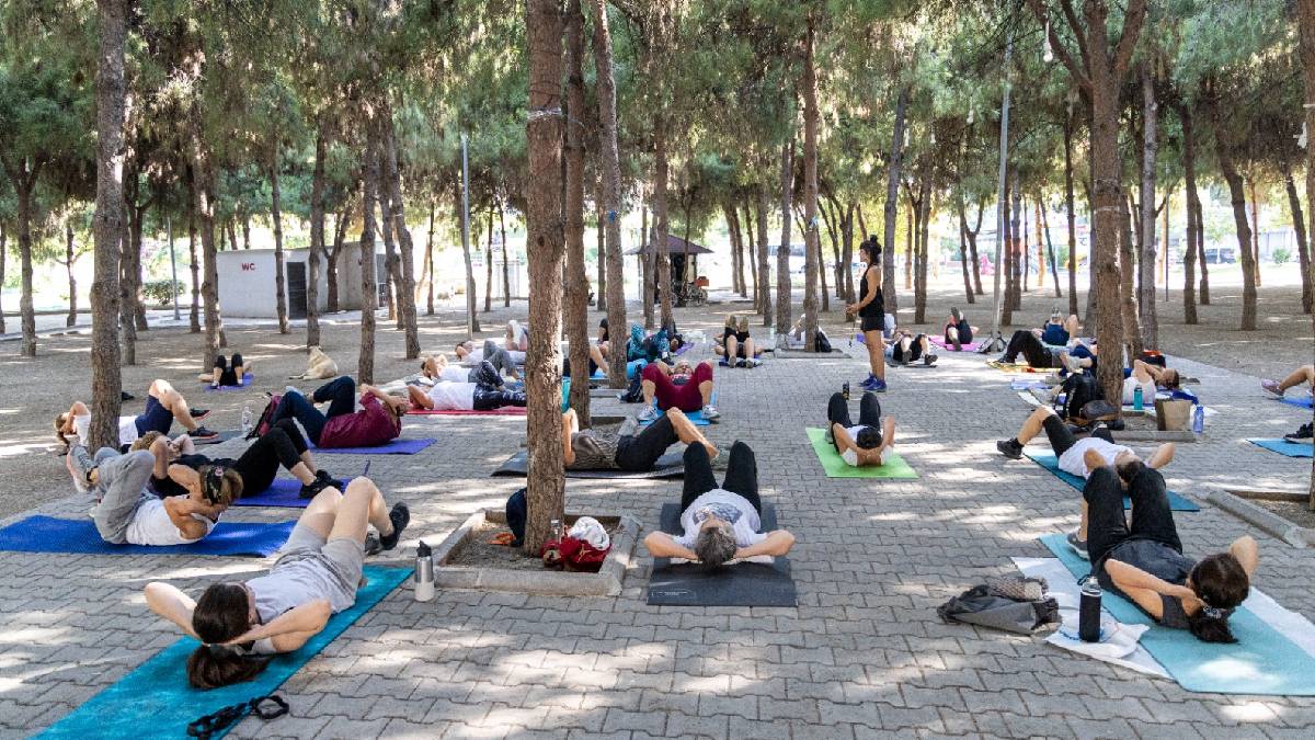 Açık havada sabah sporu keyfi başlıyor