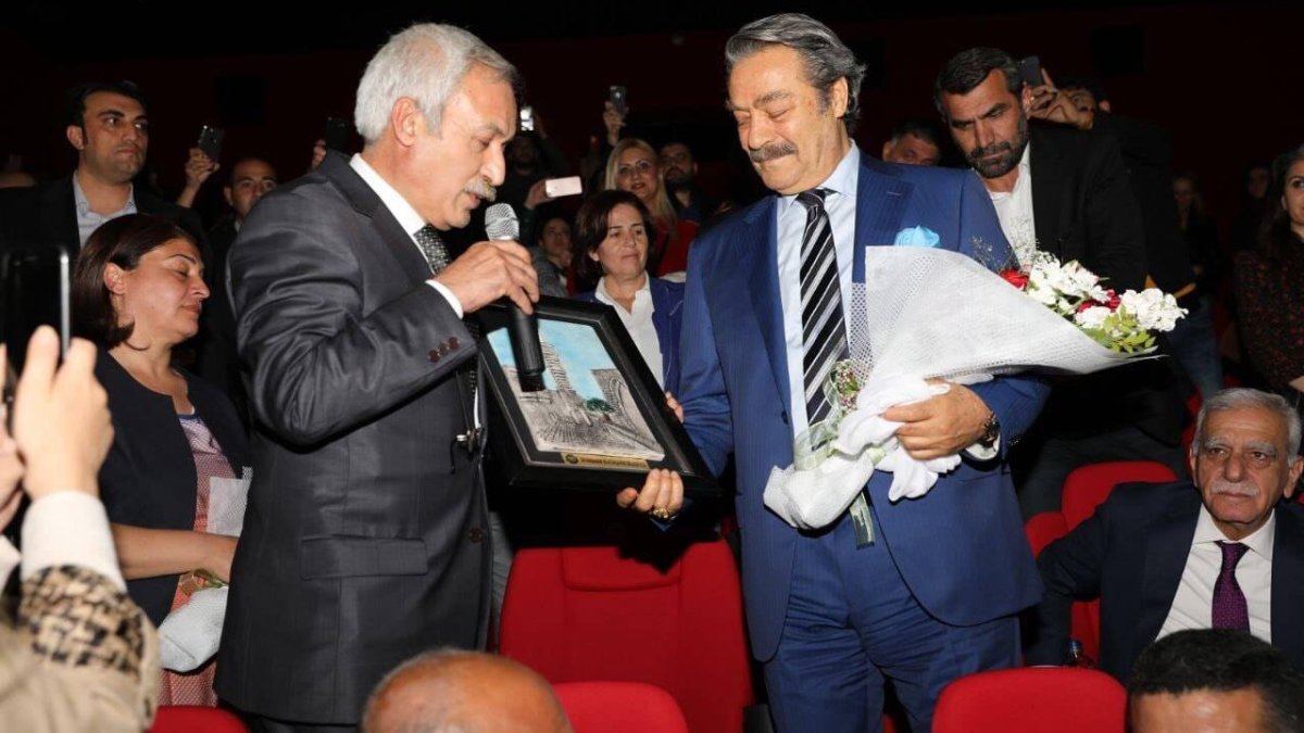 Ahmet Türk'ten Kadir İnanır için veda mesajı: Türkiye’de barış için elini taşın altına koymaktan hiç çekinmedin