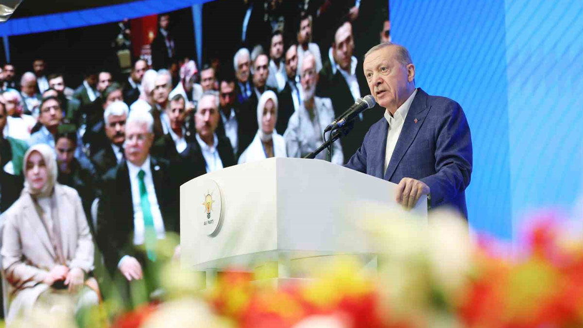 Erdoğan'dan parti teşkilatına sahaya inme çağrısı: Yorulan varsa buyursun kenara gelsin