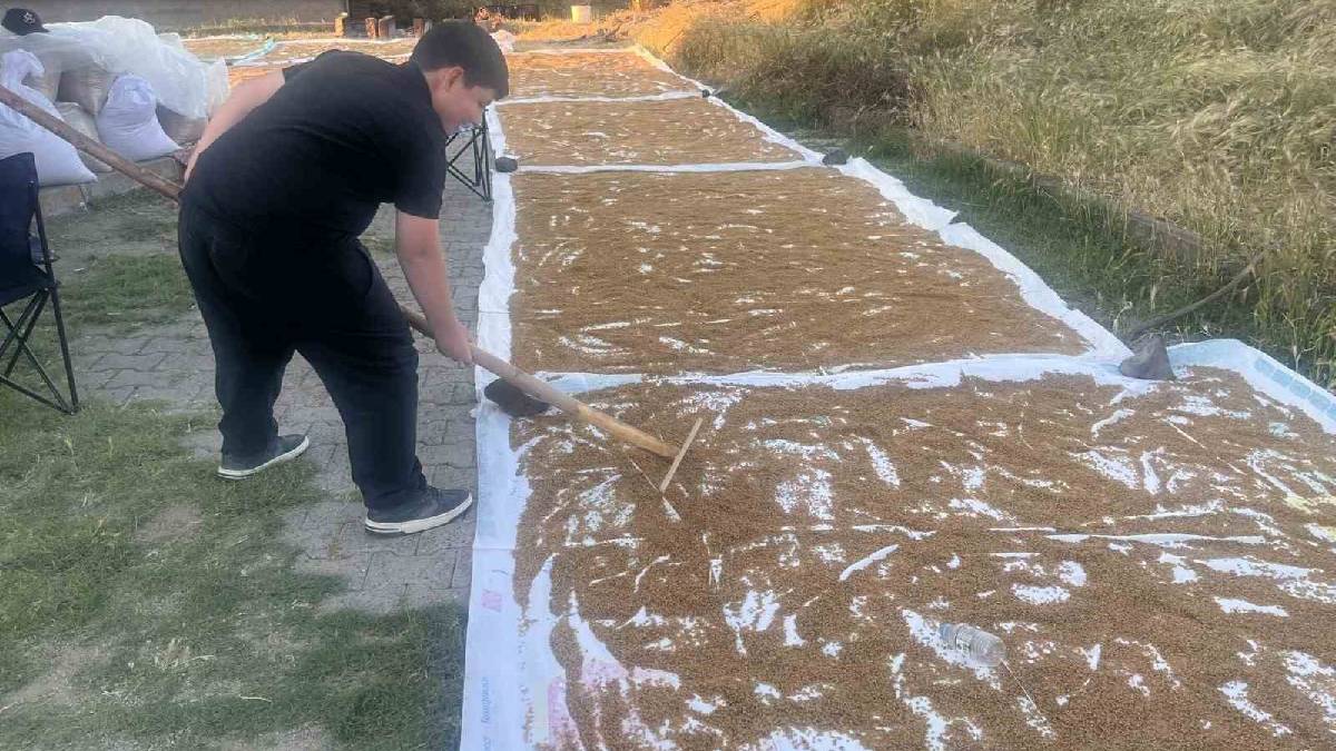 Kırşehir’de geleneksel üretim başladı! 6 farklı işlemden geçiriliyor, emekle hazırlanıyor