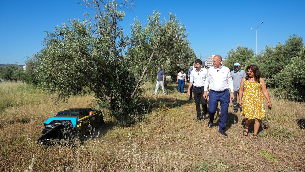 Gaziemir Belediyesi ot temizliğinde robot dönemini başlattı