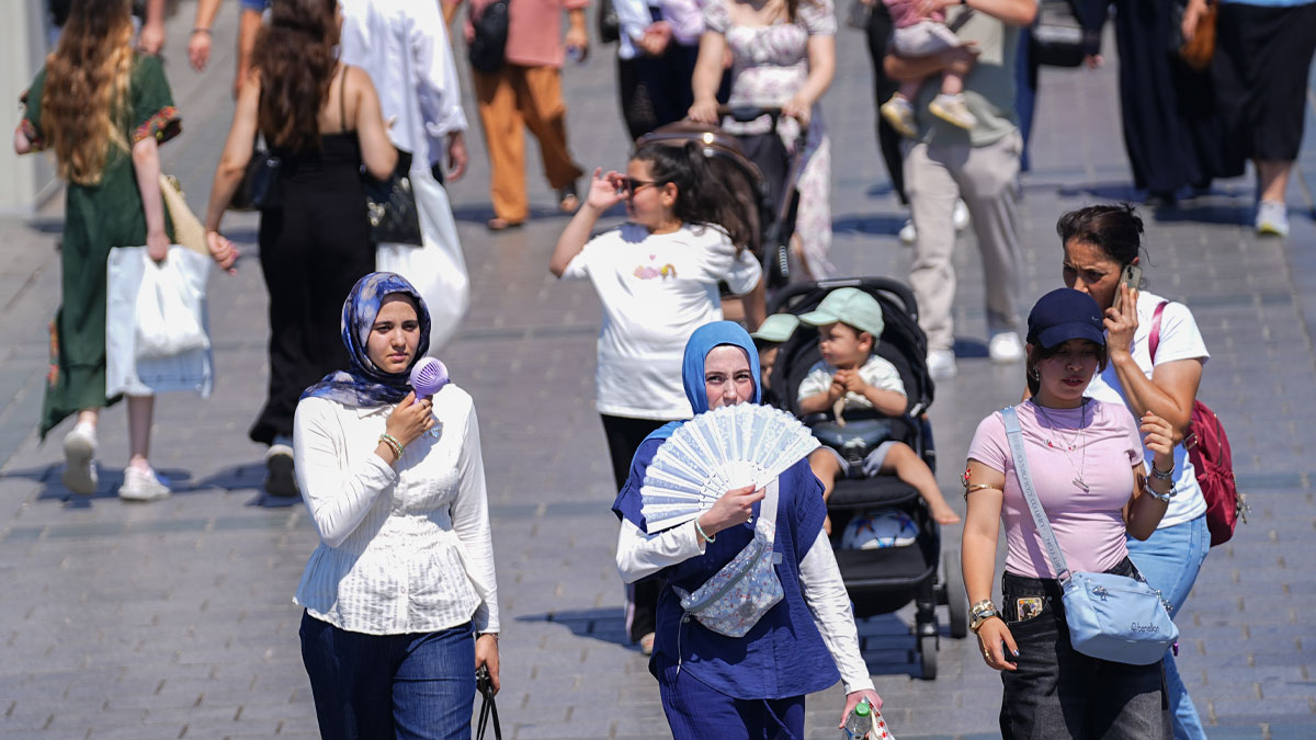 İstanbullar için uyarı: Hissedilen sıcaklık 40 dereceyi bulacak