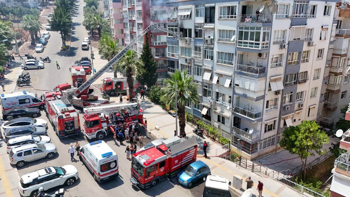 Karabağlar'daki yangında 6 kişi güvenle tahliye edildi