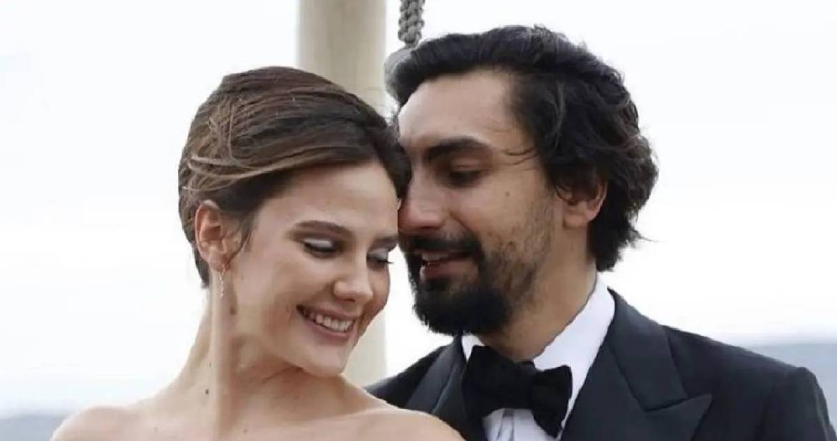 Evliliklerinin ikinci yılını doldurdular: Alina Boz ve Umut Evirgen’den aşk dolu kare: