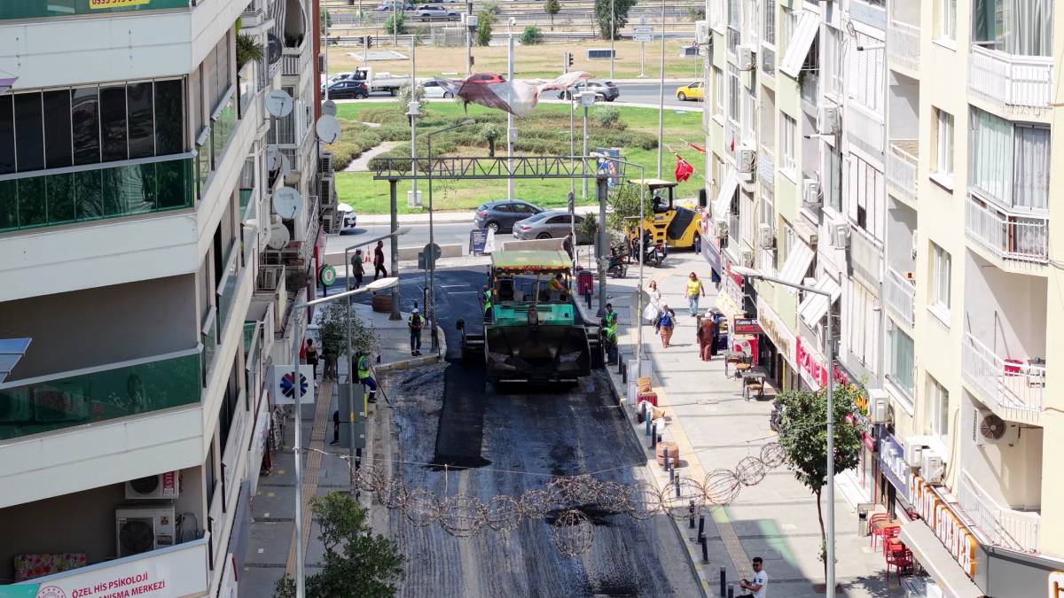 Balçova Ata Caddesi tamamen yenileniyor