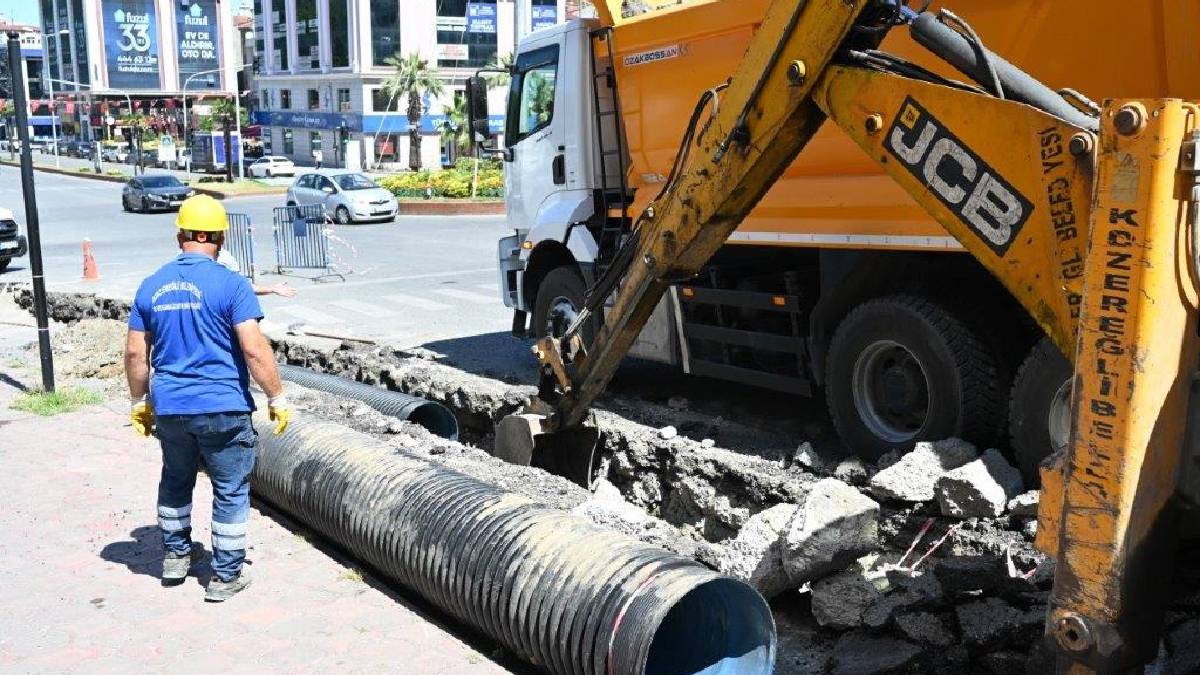 Kdz. Ereğli kent merkezinde sel ve su baskını riskleri önleniyor