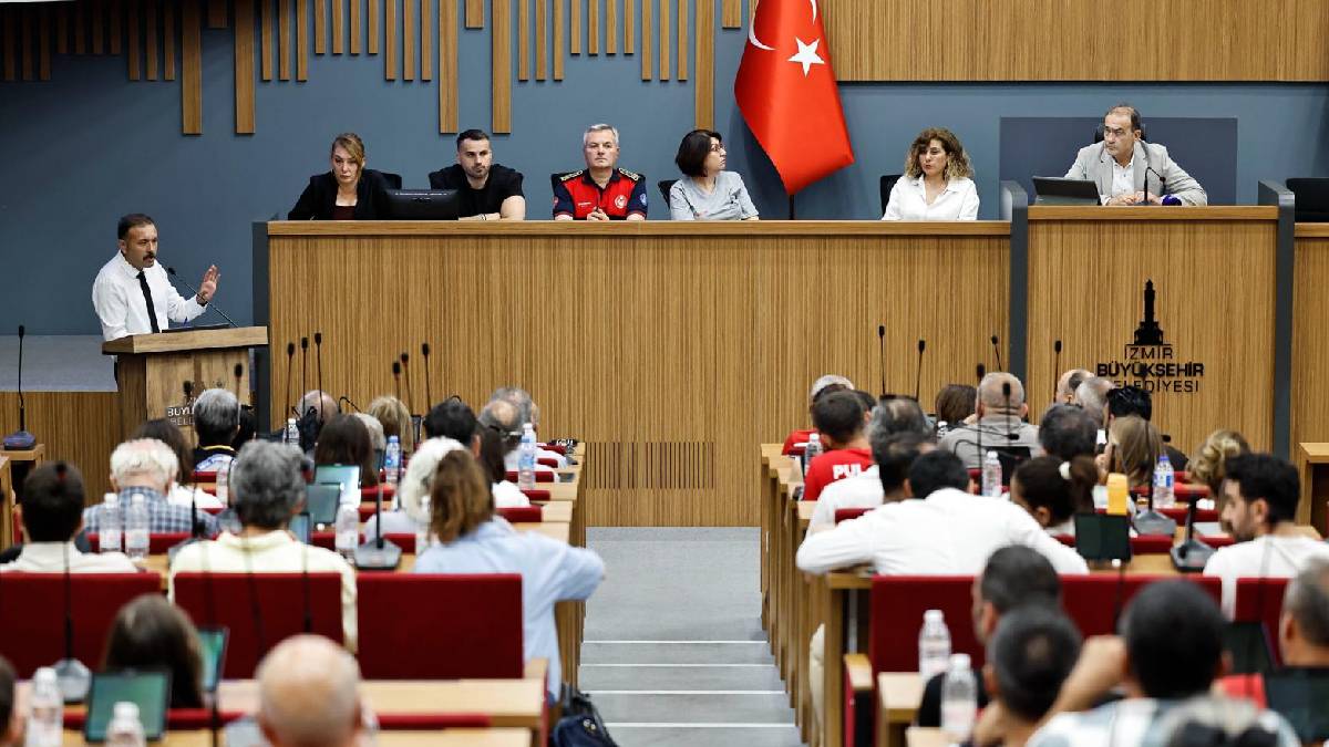 Afetlere karşı dayanışma ağı güçleniyor
