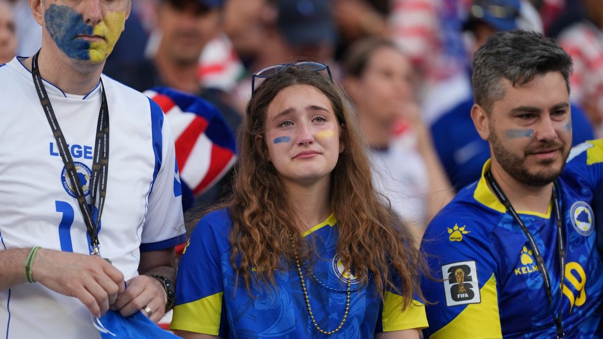 Türkiye’de gönüllerin takımı olmuşlardı: Bosna-Hersek ve Senegal aynı gece kupadan koptu
