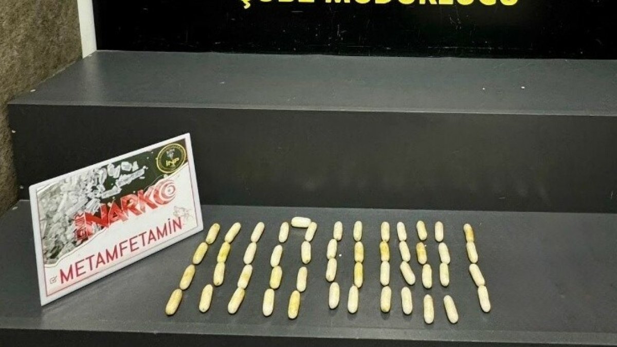 İzmir'de midesinden 50 kapsül uyuşturucu çıktı; tutuklandı